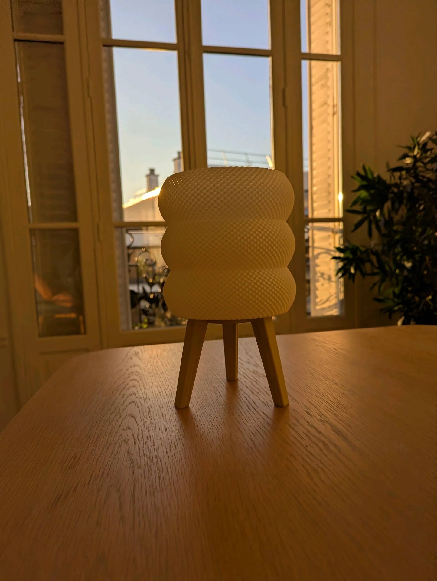 Koro Table Lamp